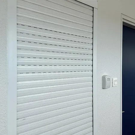 Moderne Avec Climatisation, Balcon Et Parking - Fr-1-696-63