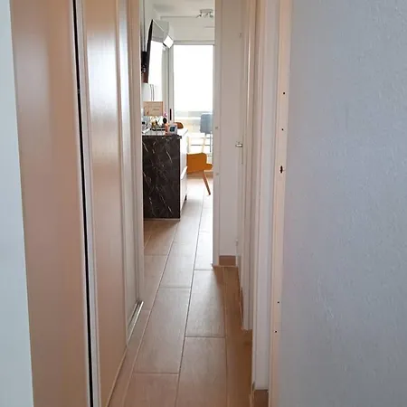 Moderne Avec Climatisation, Balcon Et Parking - Fr-1-696-63 *
